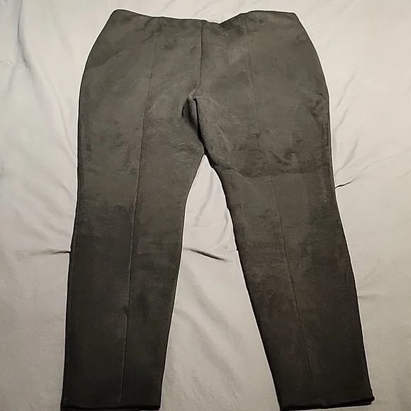 Chico's Black Straight Leg Pants - Picture 12 of 12